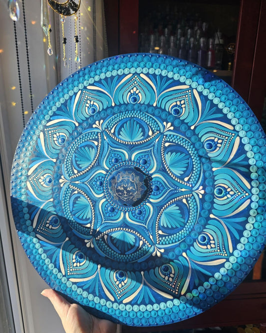 18 inch mandala with cat agate slice